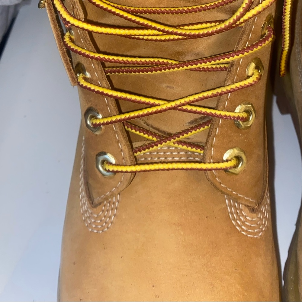 Timberlands - Picture 5 of 11